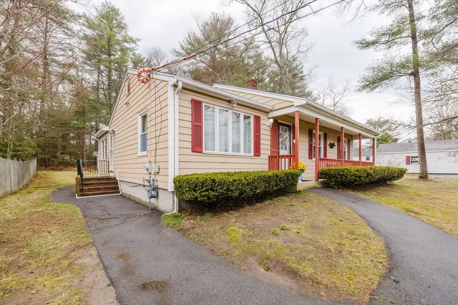 25 Acorn St, Middleboro, MA 02346 - #3