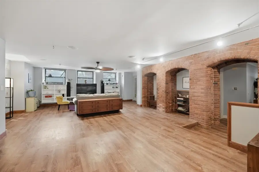 235 State St #111, Springfield, MA 01103 - #2