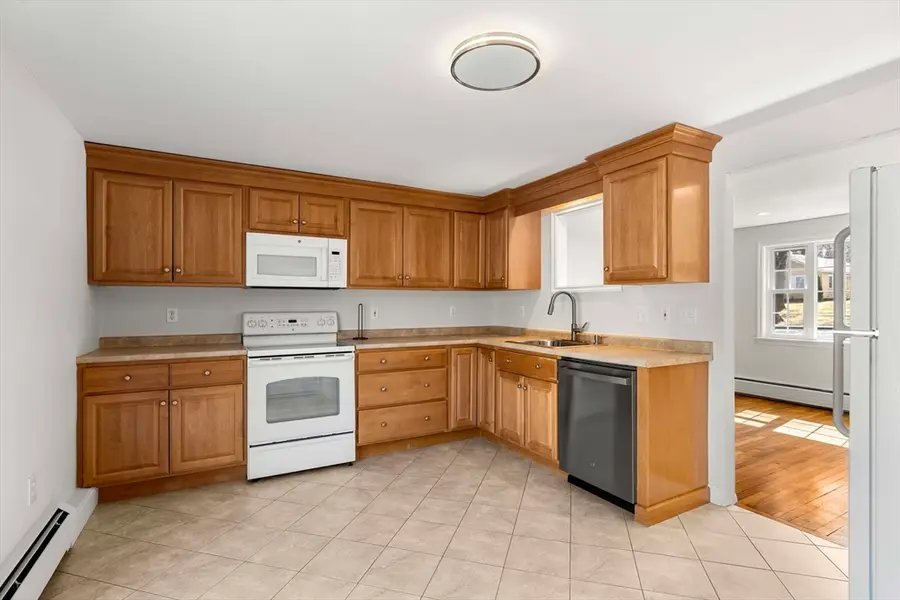 206 Dale Street, North Andover, MA 01845 - #3