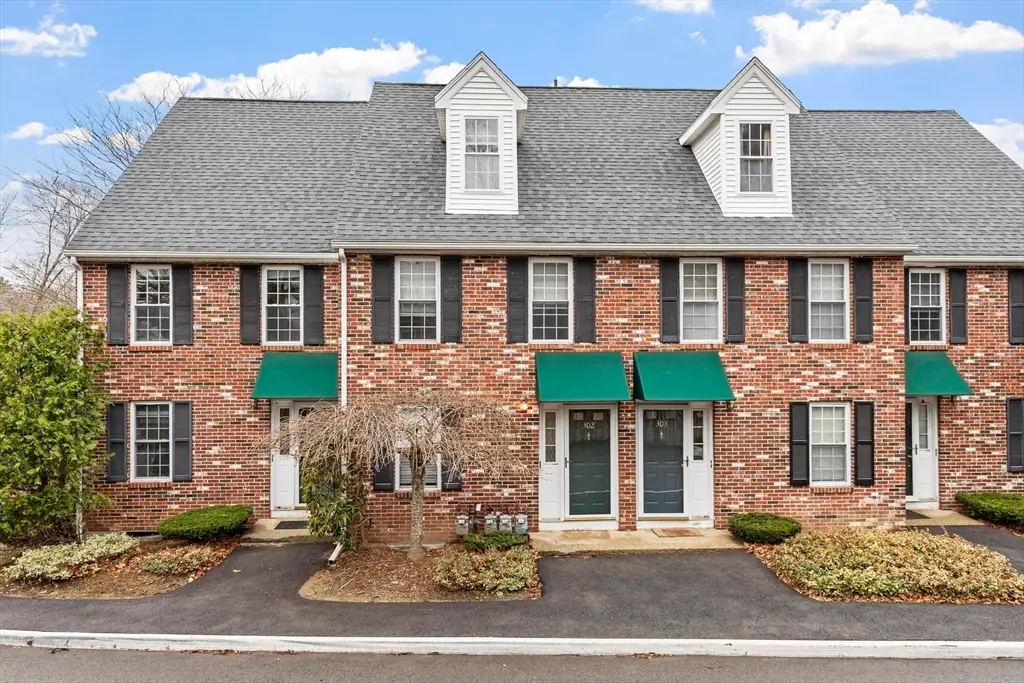 278 Manning St #302, Hudson, MA 01749 - #1