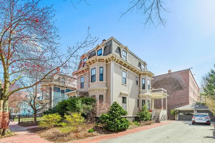 26 Linnaean St #3, Cambridge, MA 02138 - #2