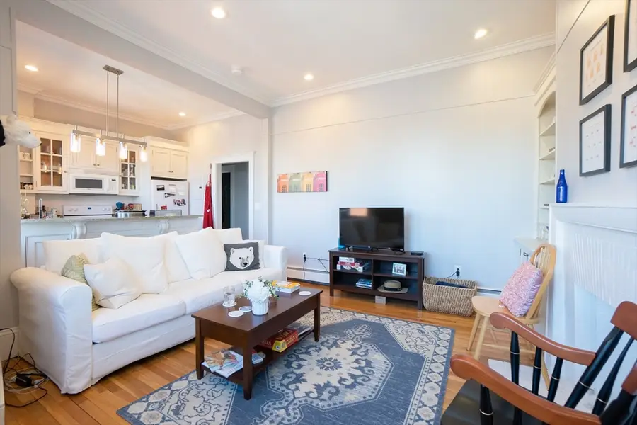 30 Pinckney St #7, Boston, MA 02114 - #2