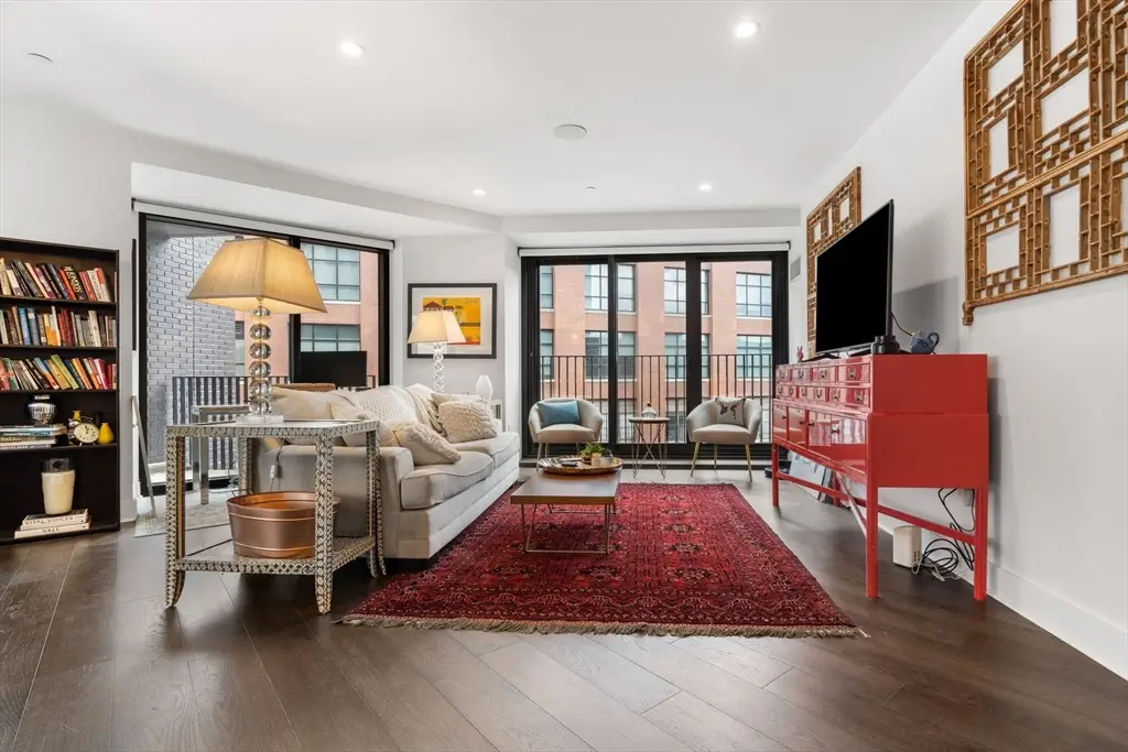 14 W Broadway #601, Boston, MA 02127 - #1