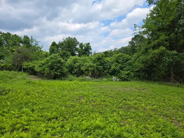 0 Old Stage Rd, Hatfield, MA 01088