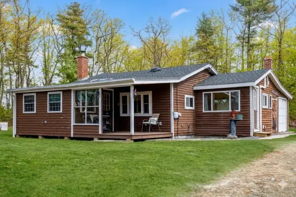 227 Log Cabin Road, Ashby, MA 01431
