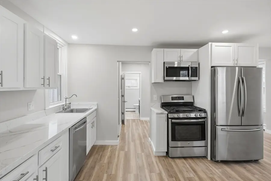 128 Cleveland St, Woonsocket, RI 02895 - #3