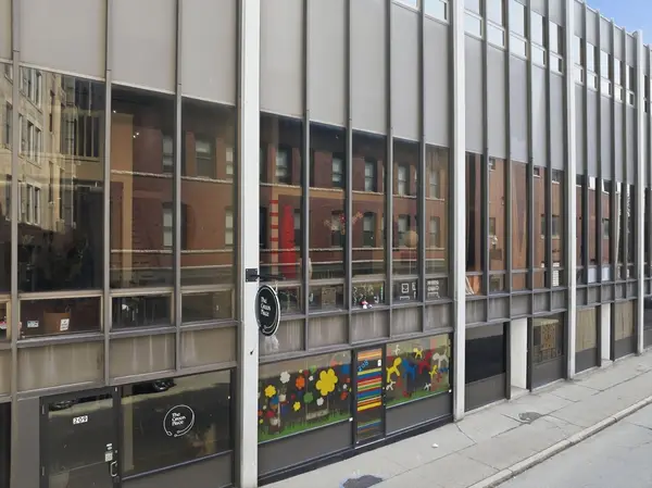 15-17 Kearney Sq #209, Lowell, MA 01852