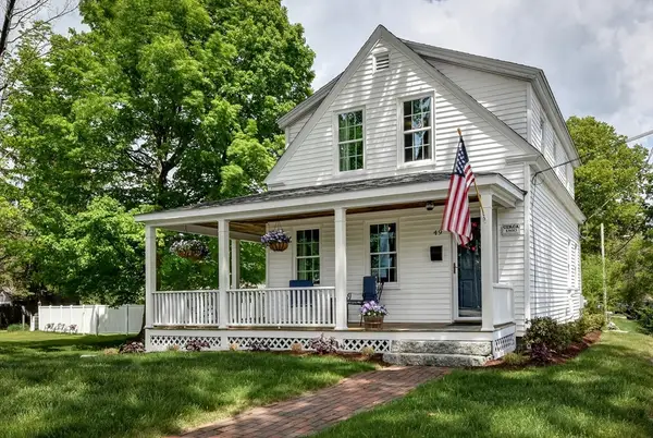 49 Hayden Rowe St, Hopkinton, MA 01748