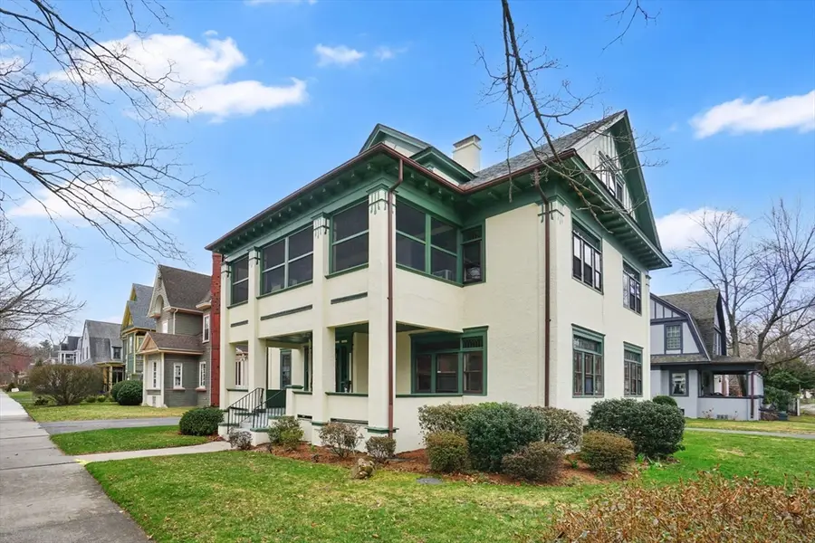 62 Firglade Ave, Springfield, MA 01108 - #2