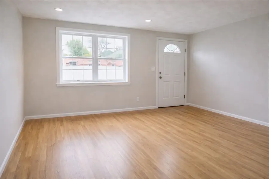 5 Kennedy Dr #3, North Chelmsford, MA 01863 - #2