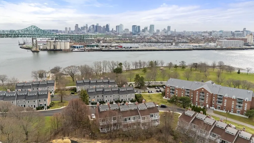 33 Breakwater Dr #33, Chelsea, MA 02150 - #1