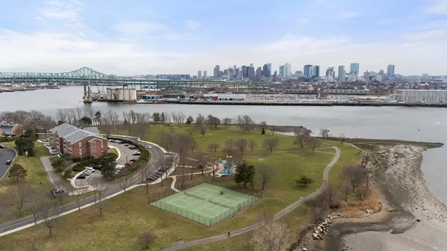 33 Breakwater Dr #33, Chelsea, MA 02150 - #2