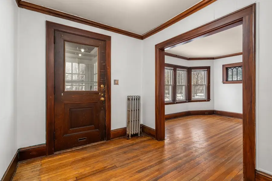 27-28 Seagrave Rd, Cambridge, MA 02140 - #2