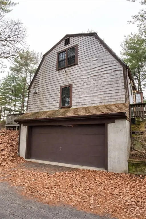 54 Leaf Ln, East Bridgewater, MA 02333 - #3