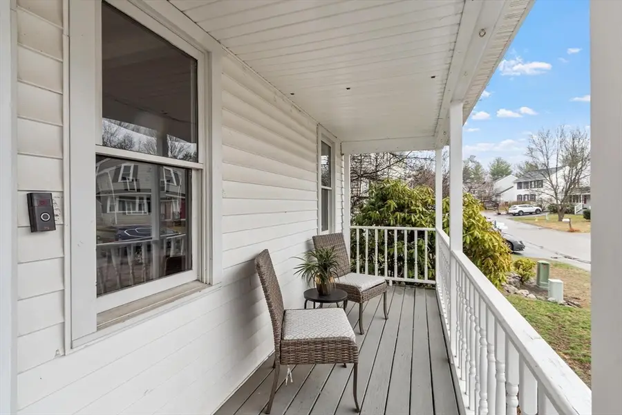 29 Lamplighter Ln, North Chelmsford, MA 01863 - #3