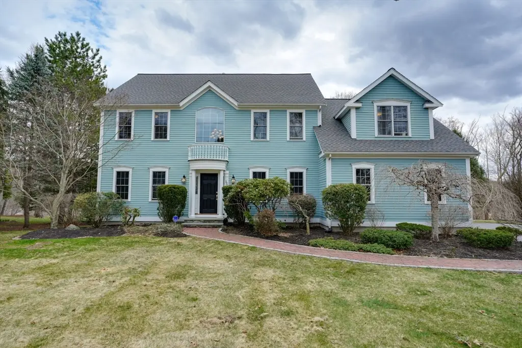 390 Hudson St, Northborough, MA 01532 - #1