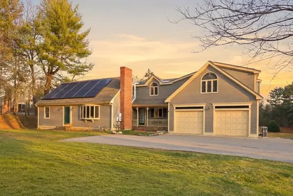 64 Village St, Millis, MA 02054