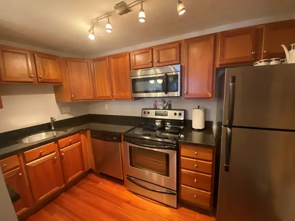 200 Manning St #2B, Hudson, MA 01749