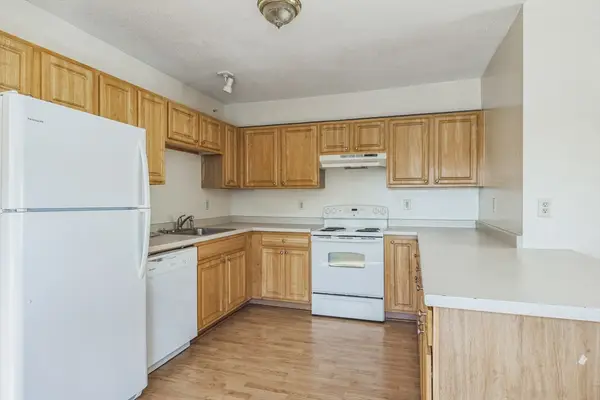48 North St #8, Ware, MA 01082