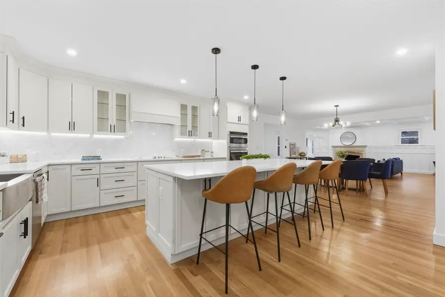 1806 Beacon St, Newton, MA 02468 - #2