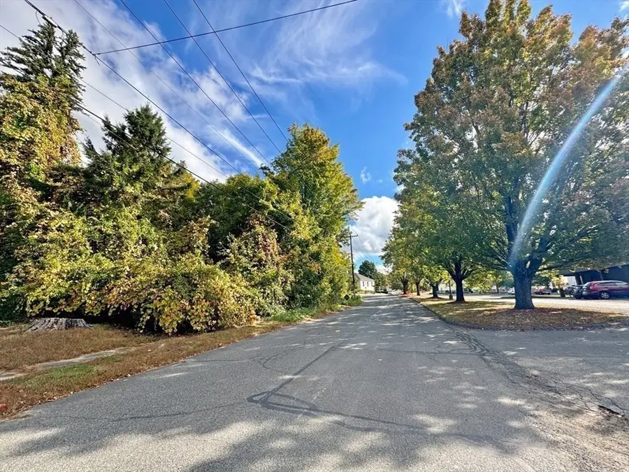 171 Cleveland Street, Greenfield, MA 01301 - #3