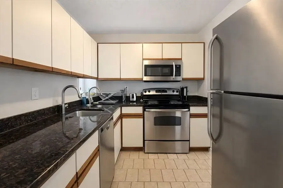 1409 Commonwealth Ave #301, Boston, MA 02135 - #2