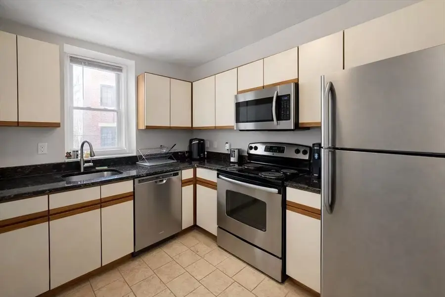 1409 Commonwealth Ave #301, Boston, MA 02135 - #3