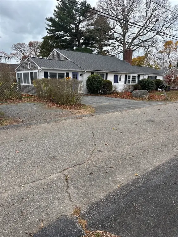 74 Hillside Ave, North Falmouth, MA 02556 - #1