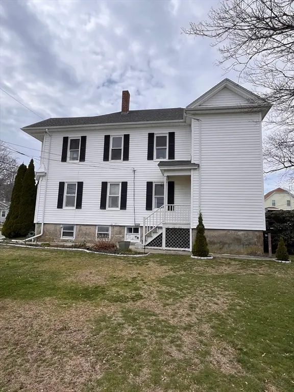 332 Albert St, Fall River, MA 02721 - #3