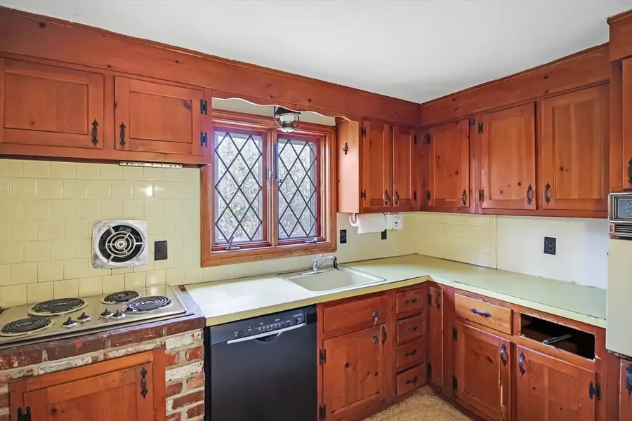 89 Indian Trl, Scituate, MA 02066 - #2