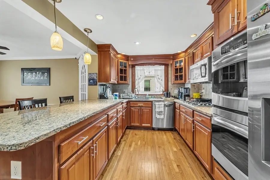 76 Clearwater Dr, Boston, MA 02126 - #3