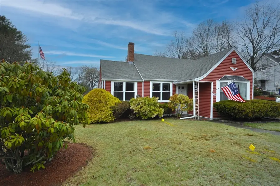 463 W Union St, East Bridgewater, MA 02333 - #2