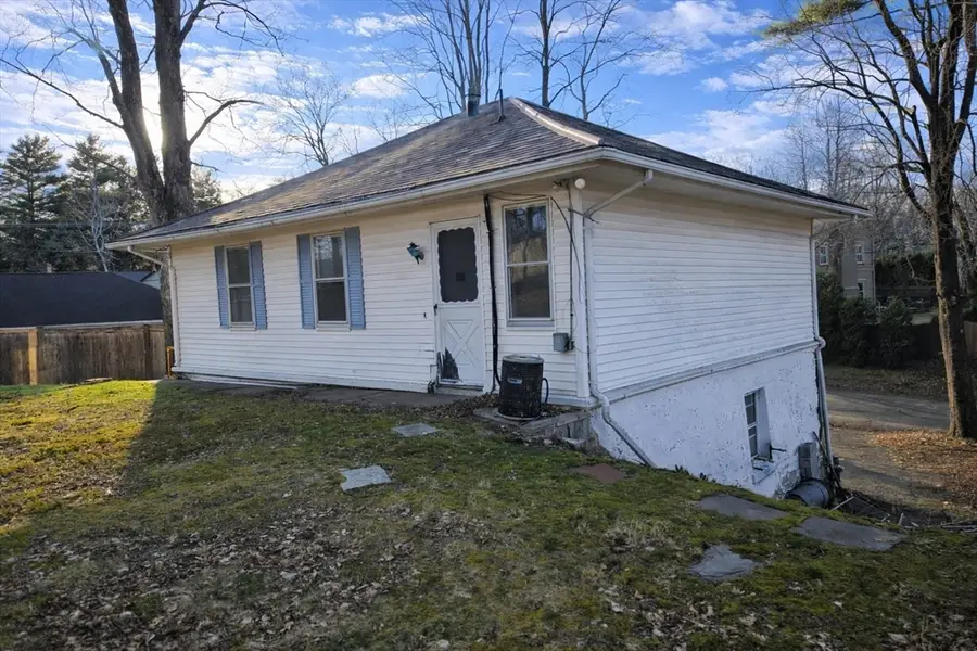 60 Hampton Knolls Road, Holyoke, MA 01040 - #3