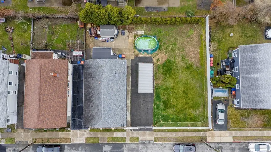 108 Hope St, New Bedford, MA 02745 - #3