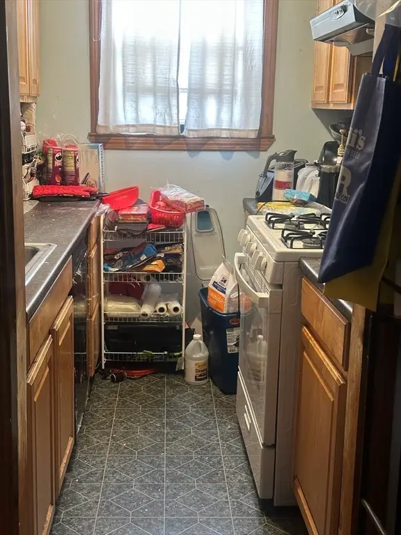 73 Linden, New Bedford, MA 02740 - #3