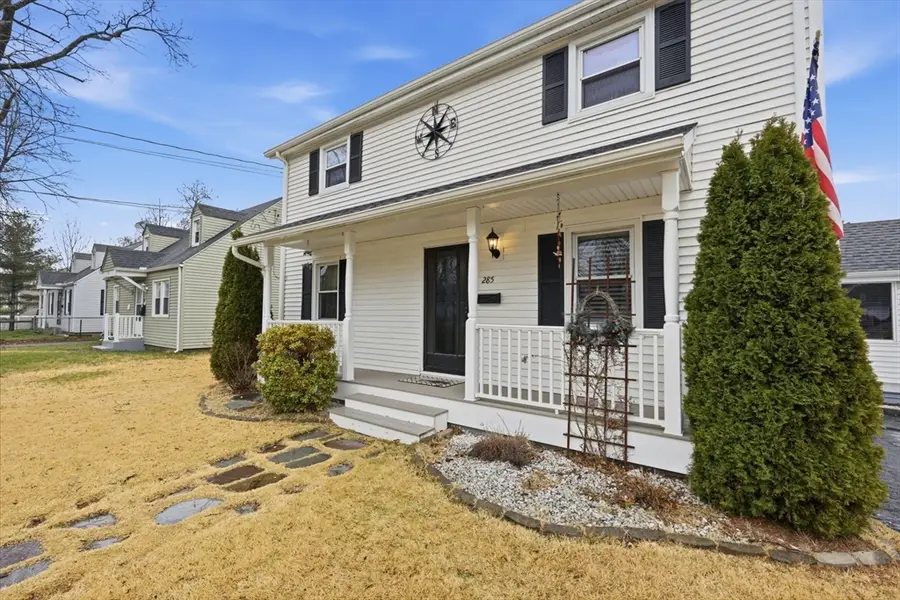 285 Breckwood Blvd, Springfield, MA 01109 - #3