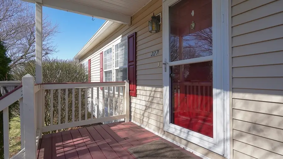 50 Highland St #227, Taunton, MA 02780 - #3