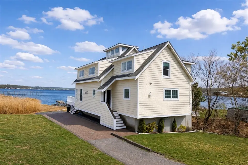 57 Summit Ave, Swansea, MA 02777 - #1