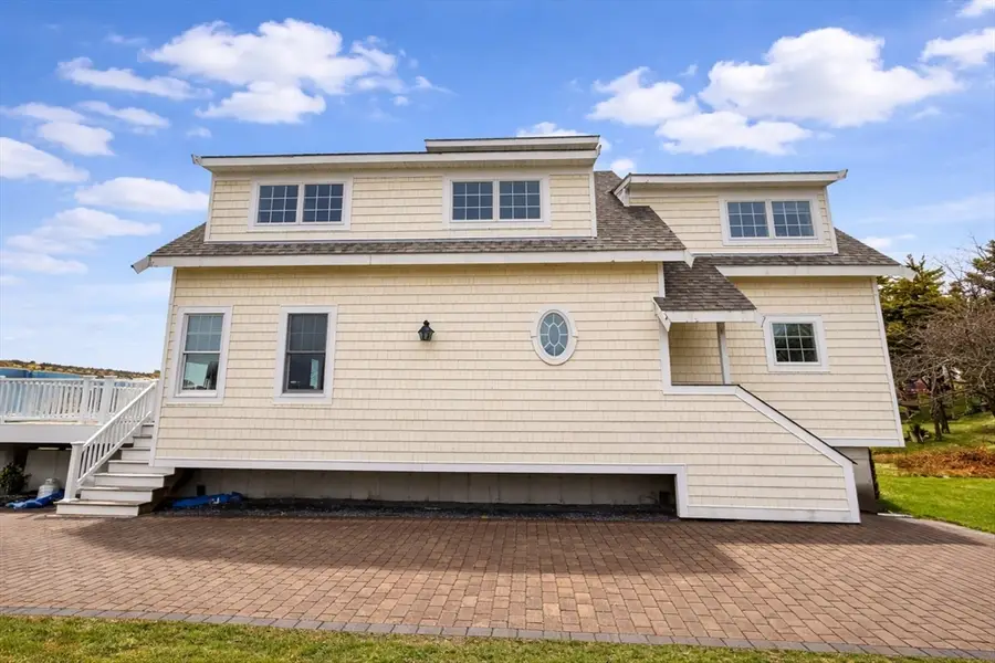 57 Summit Ave, Swansea, MA 02777 - #2
