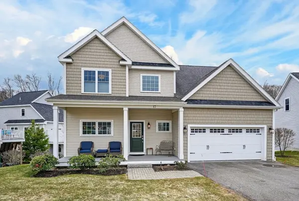 17 Stonebrook Ct #17, Southborough, MA 01772