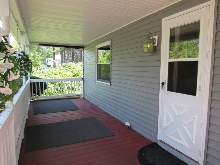 30 Taft Ave, Mendon, MA 01756 - #3