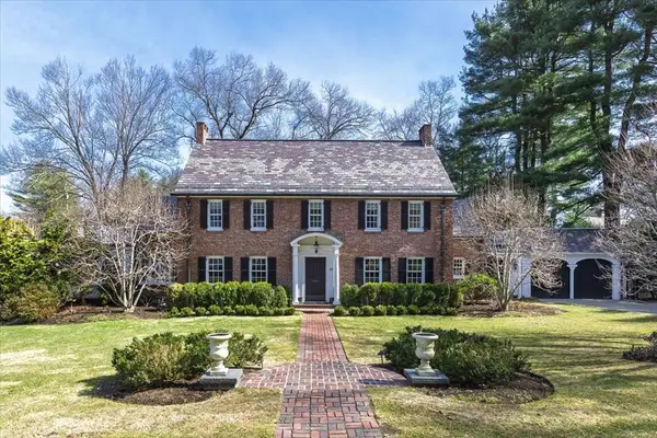 10 Clark Rd, Wellesley, MA 02481