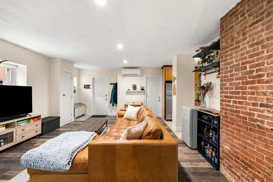 126 Webster St #A, Boston, MA 02128 - #3