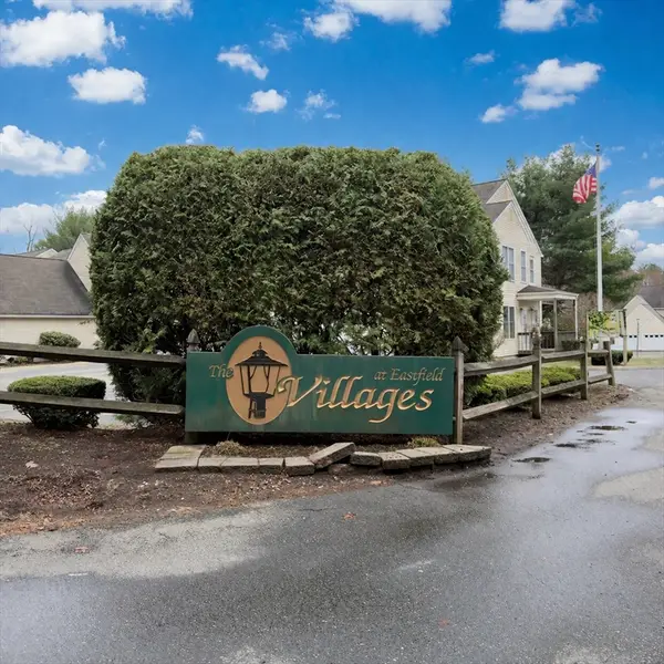 48 Castlegate Dr #48, Springfield, MA 01129