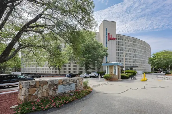 200 Swanton St #538, Winchester, MA 01890