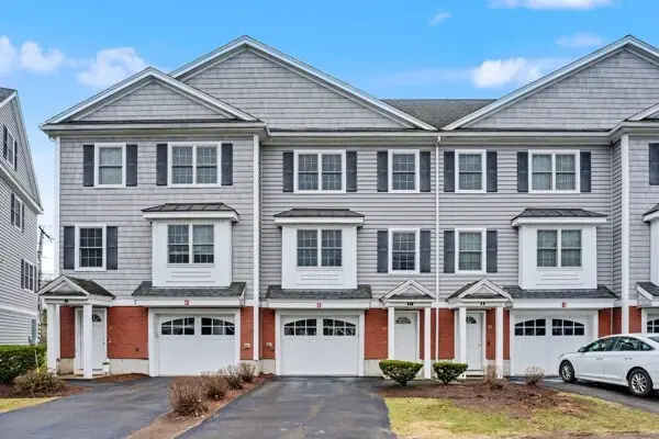 1975 Middlesex St #10, Lowell, MA 01851 - #1