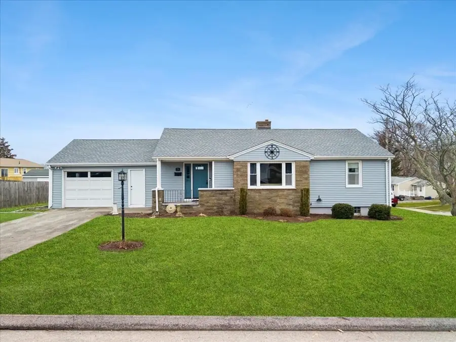 3 O Connell Rd, Tiverton, RI 02878 - #2