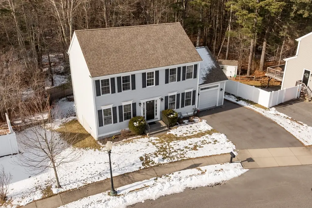 181 Tarkiln Pl, New Bedford, MA 02745 - #1