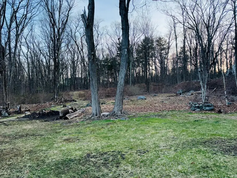 14 Walnut Street, Plainville, MA 02762 - #3