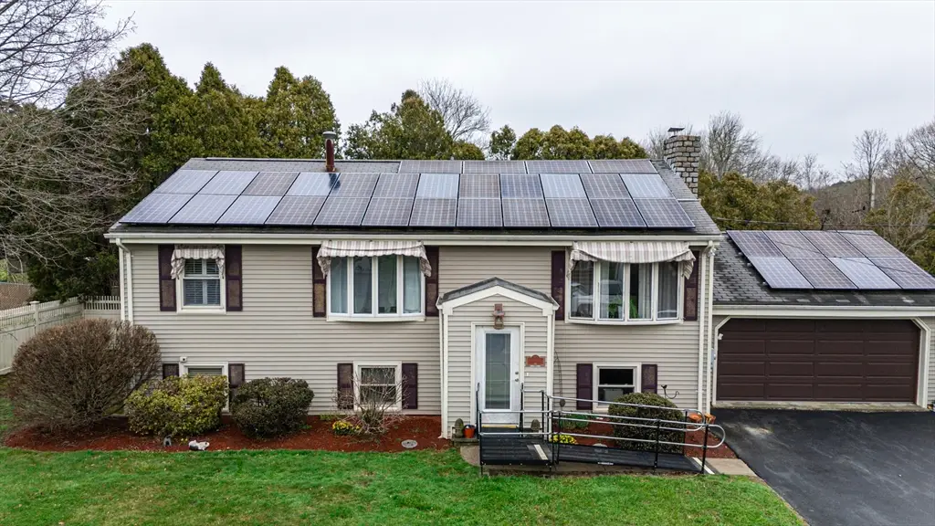 8 Nancy Street, Fairhaven, MA 02719 - #1